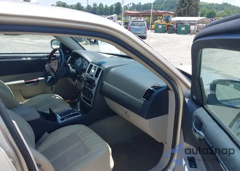 2006 Chrysler 300C z USA, uszkodzony, nr VIN 2C3KA63H06H290601